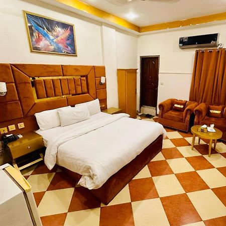 Fiesta Inn Hotel & Resorts Multan Esterno foto