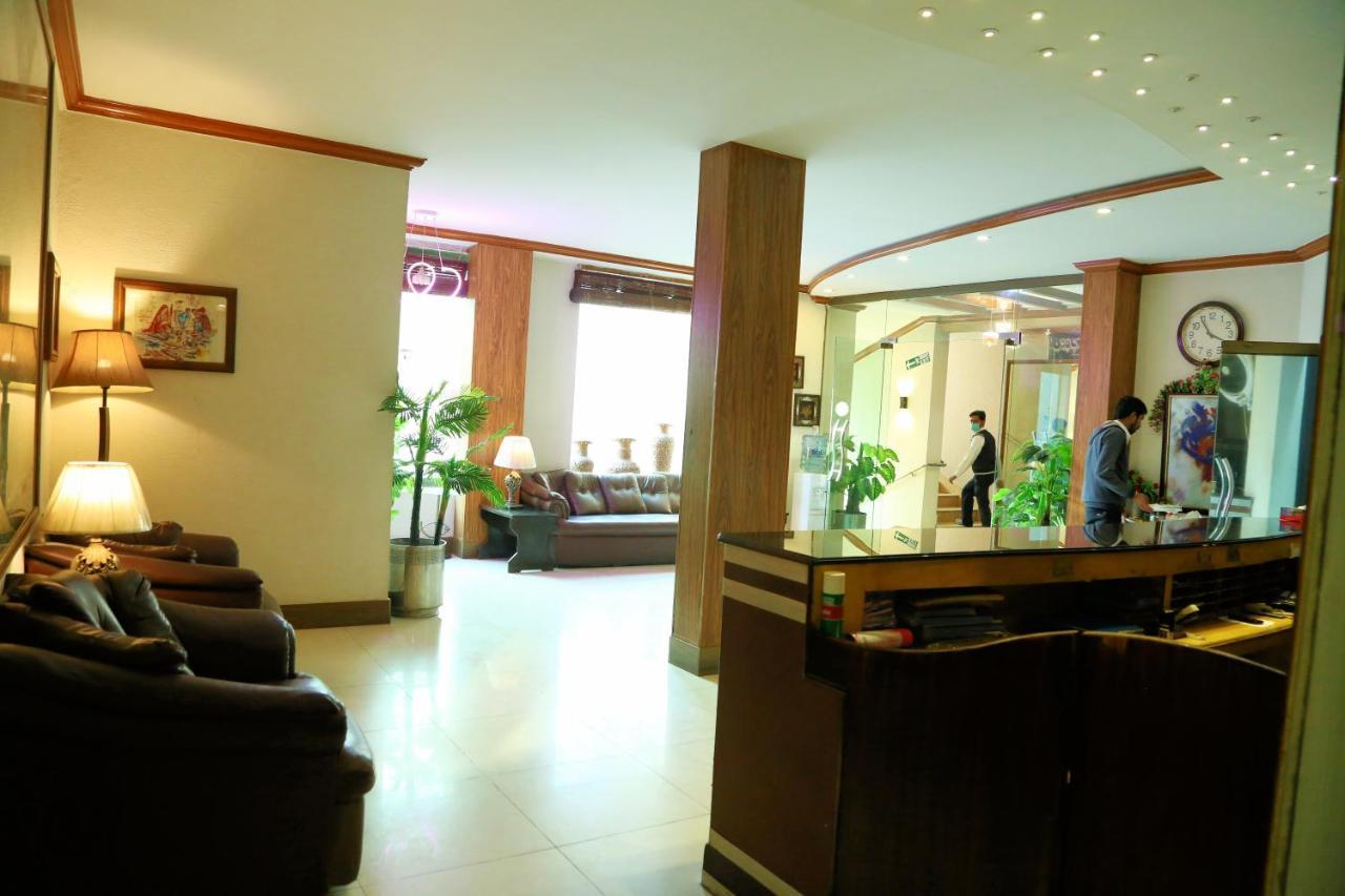 Fiesta Inn Hotel & Resorts Multan Esterno foto
