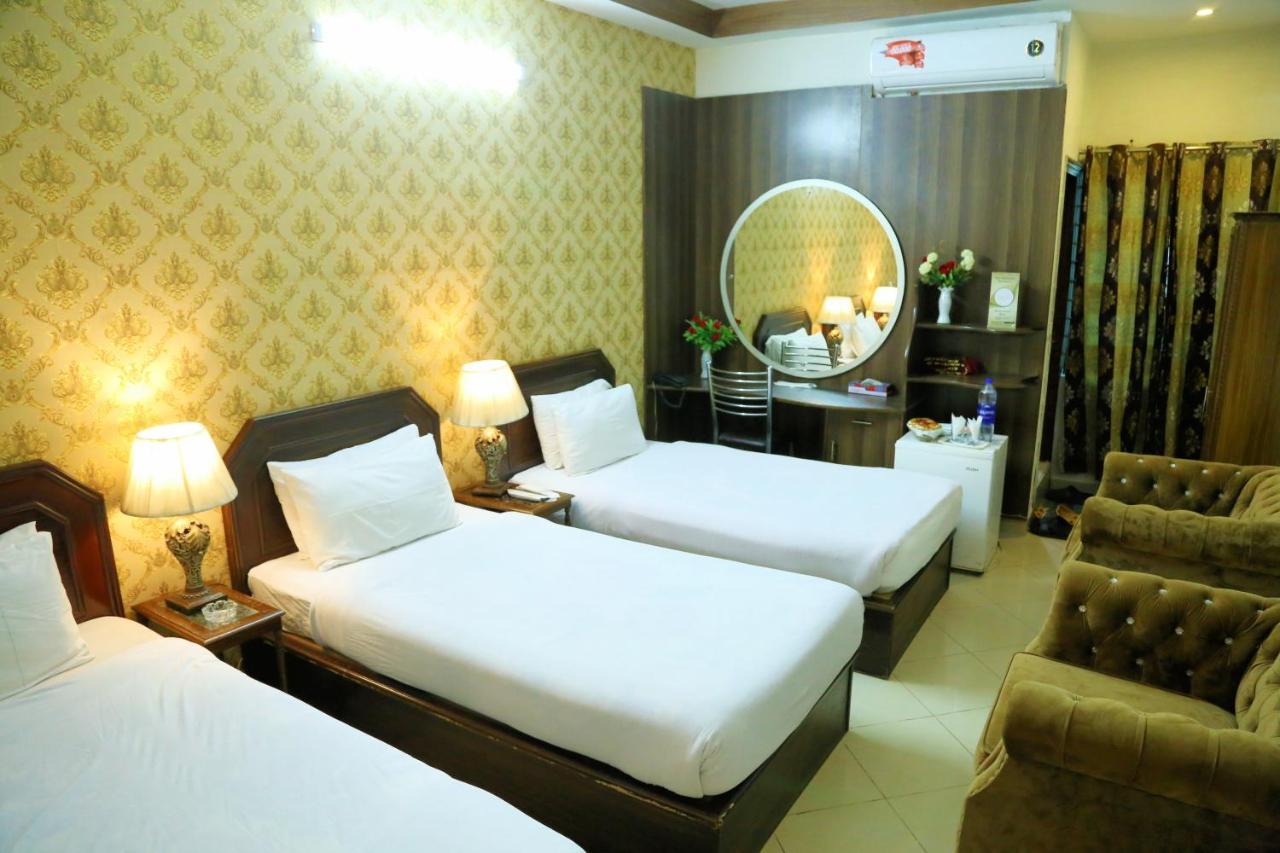 Fiesta Inn Hotel & Resorts Multan Esterno foto