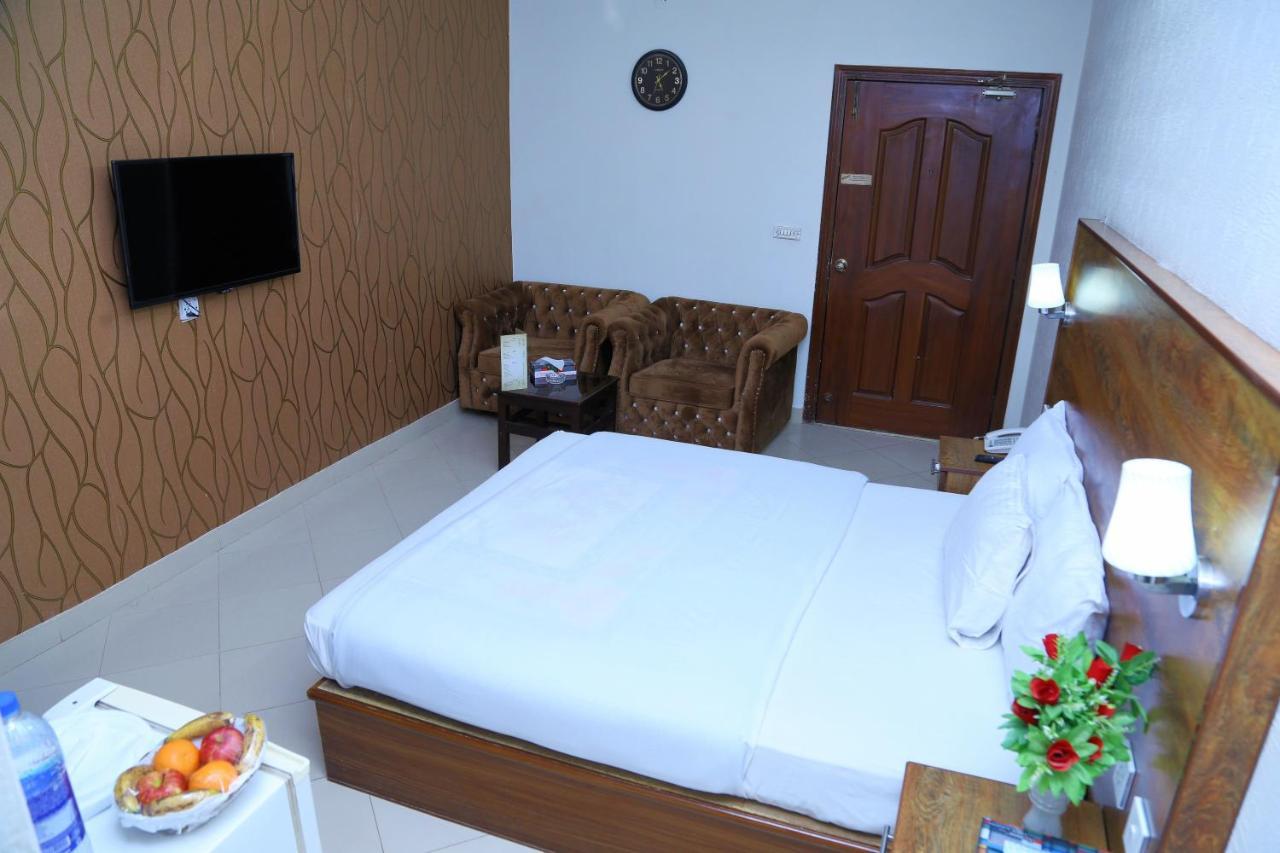 Fiesta Inn Hotel & Resorts Multan Esterno foto