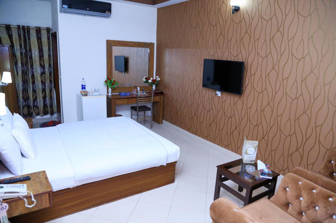 Fiesta Inn Hotel & Resorts Multan Esterno foto