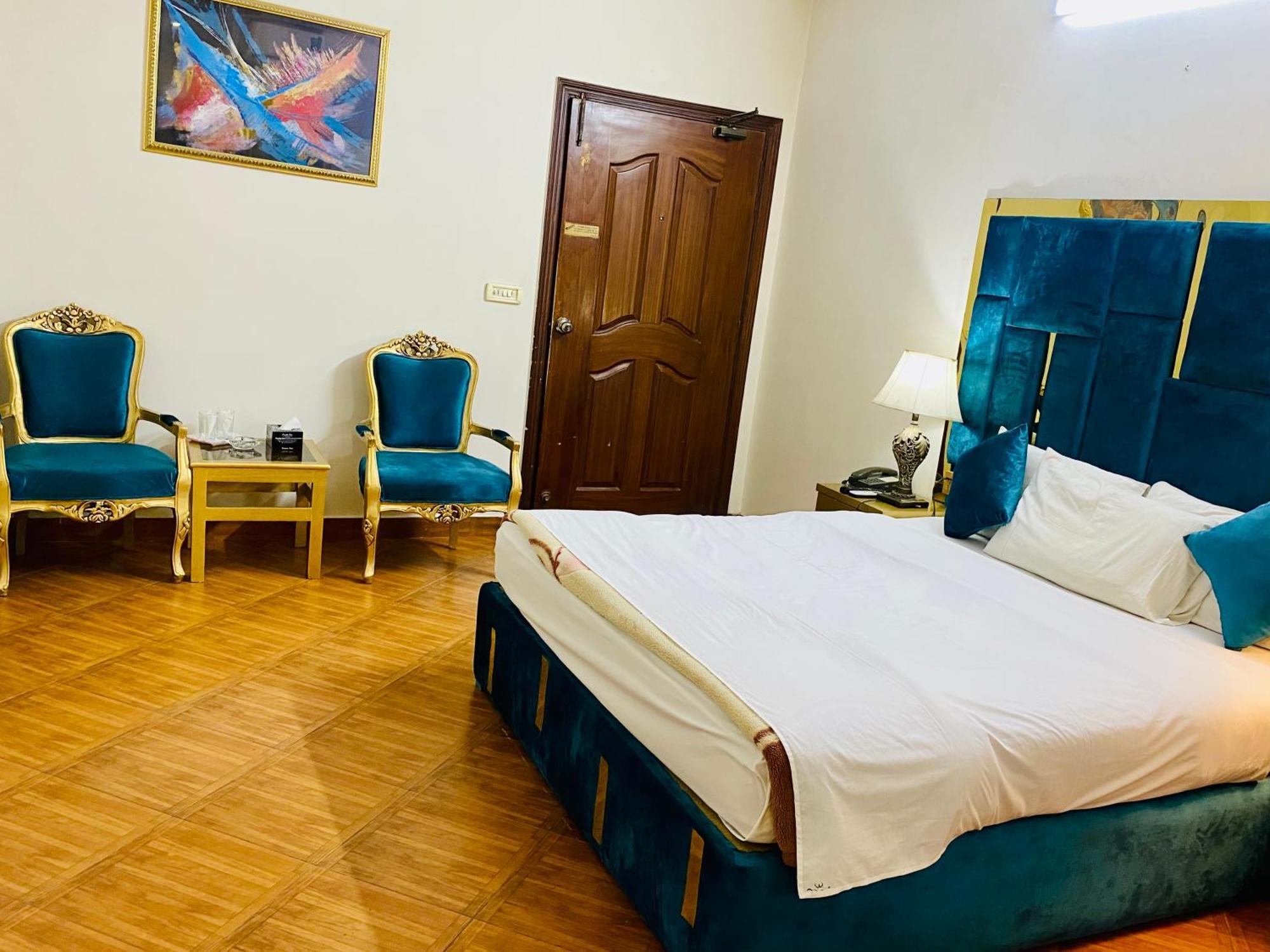 Fiesta Inn Hotel & Resorts Multan Esterno foto