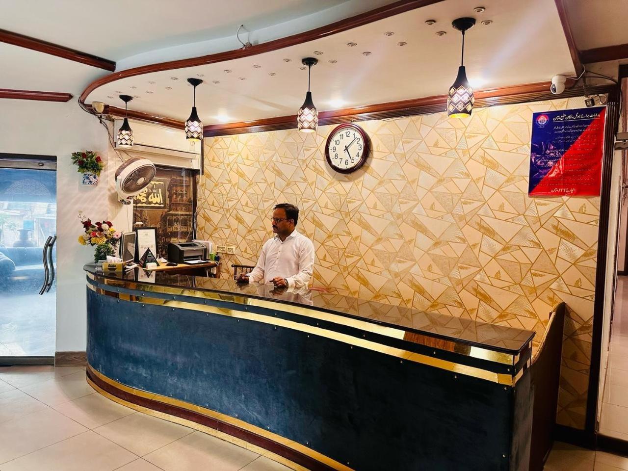 Fiesta Inn Hotel & Resorts Multan Esterno foto